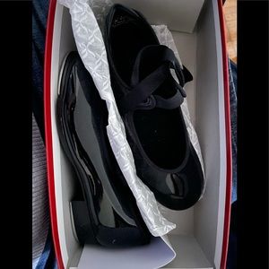 CAPEZIO tap shoes size 6W